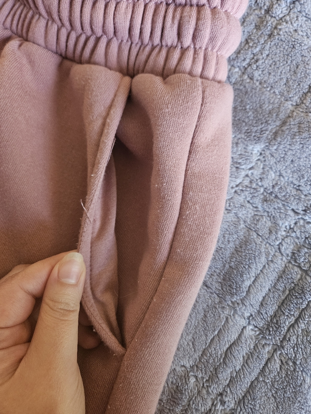 Cozy High-Waist Jogger  SweatPants in Like A Lilac Purple - Picture 6 of 7